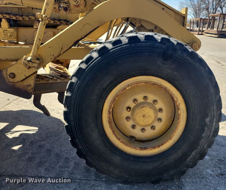 image for item DG0420 1984 Caterpillar  140G motor grader