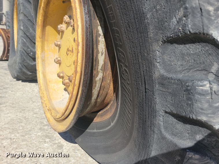 image for item DG0420 1984 Caterpillar  140G motor grader