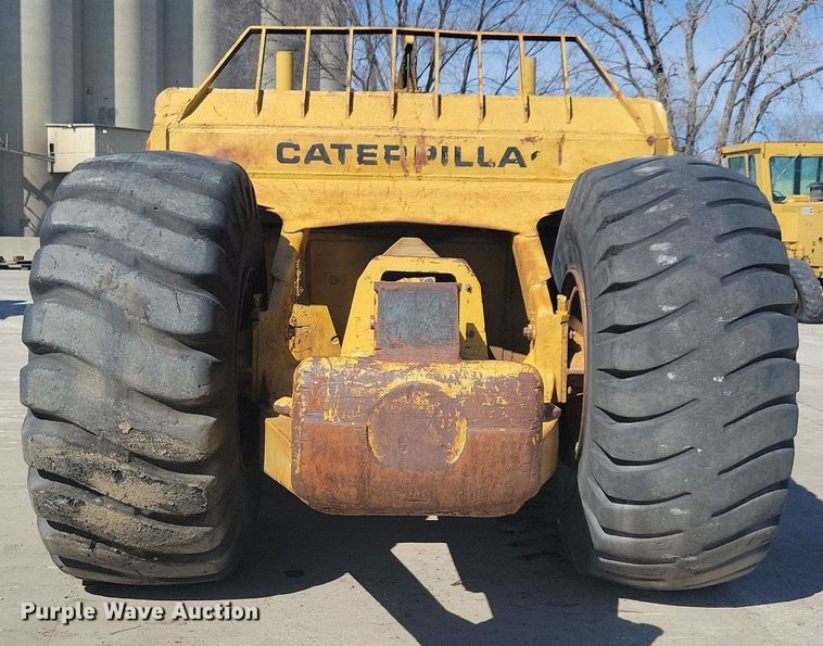 image for item DG0421 Caterpillar 463F scraper