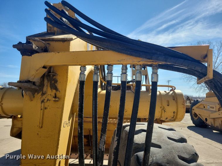 image for item DG0421 Caterpillar 463F scraper