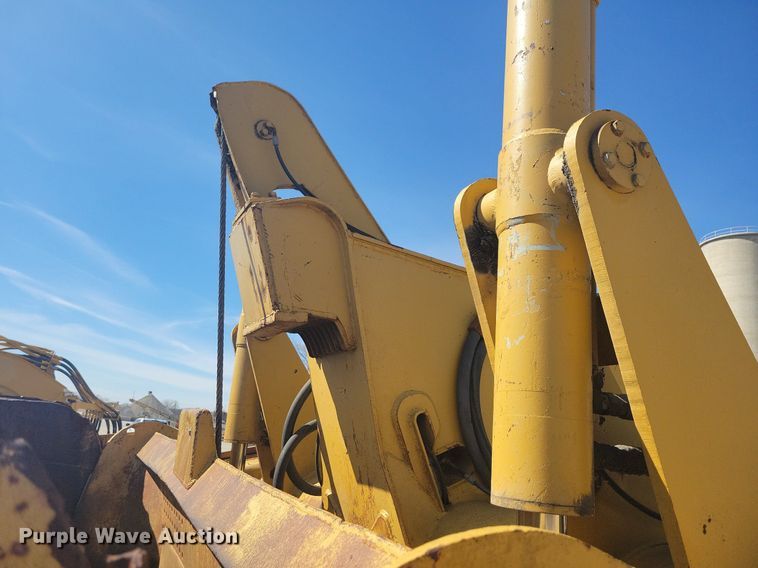 image for item DG0421 Caterpillar 463F scraper