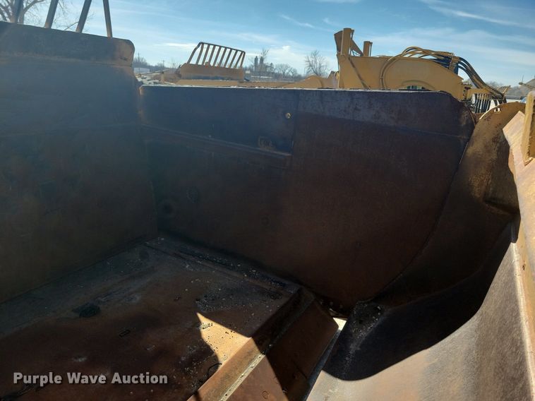 image for item DG0421 Caterpillar 463F scraper