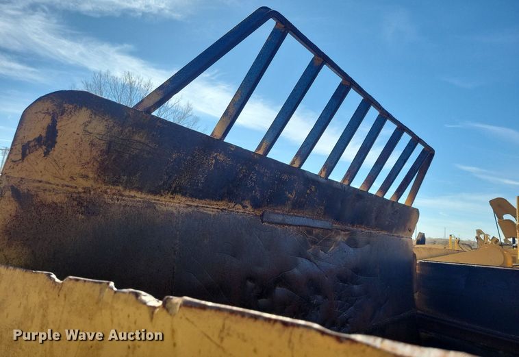 image for item DG0421 Caterpillar 463F scraper