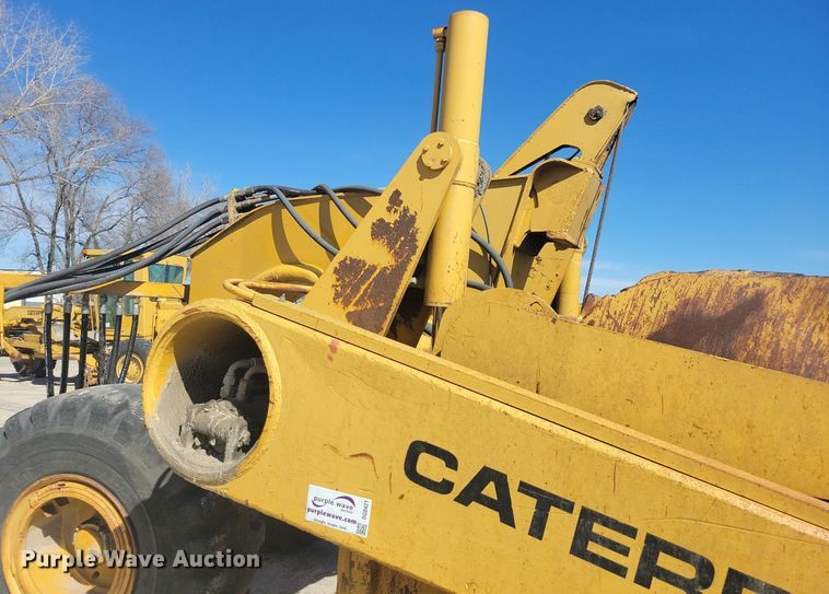image for item DG0421 Caterpillar 463F scraper