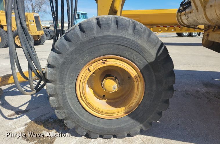 image for item DG0421 Caterpillar 463F scraper