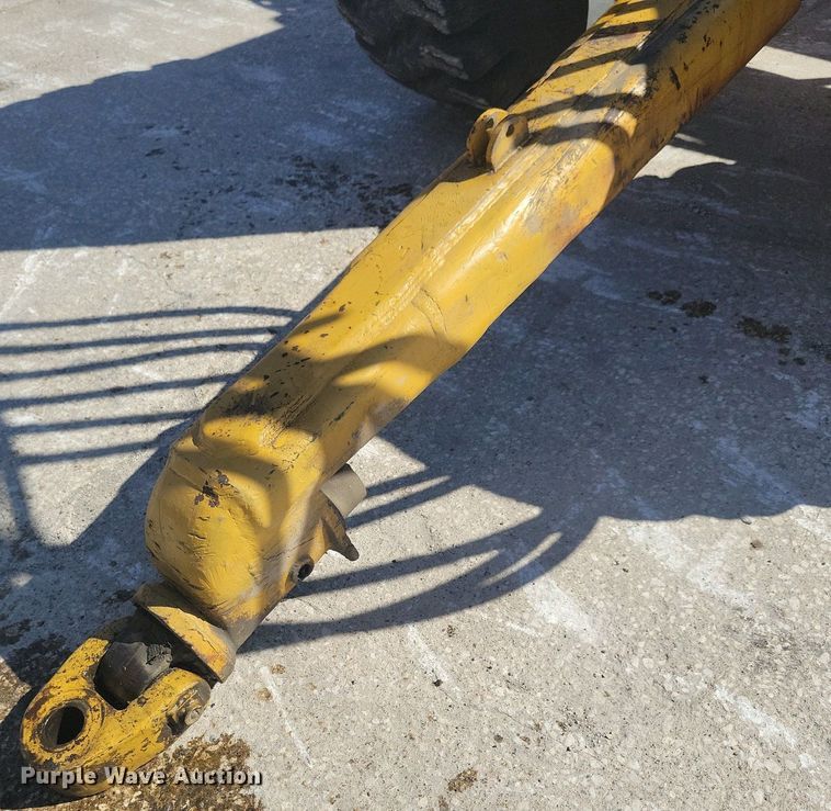 image for item DG0422 Caterpillar 463F scraper