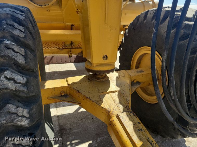 image for item DG0422 Caterpillar 463F scraper