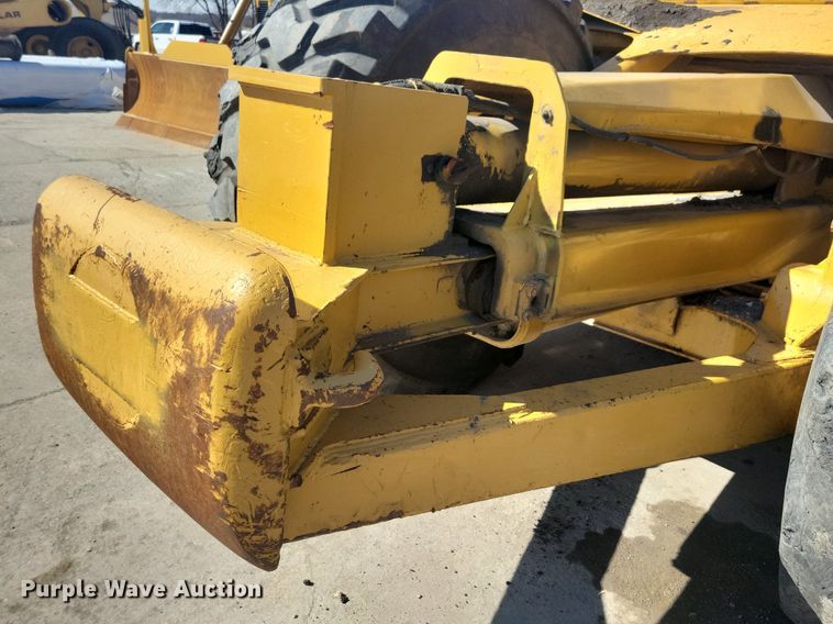 image for item DG0422 Caterpillar 463F scraper