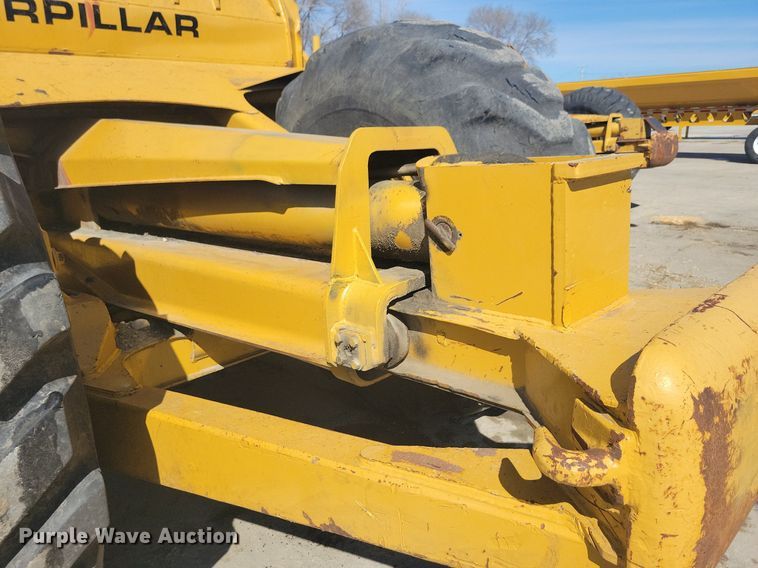 image for item DG0422 Caterpillar 463F scraper