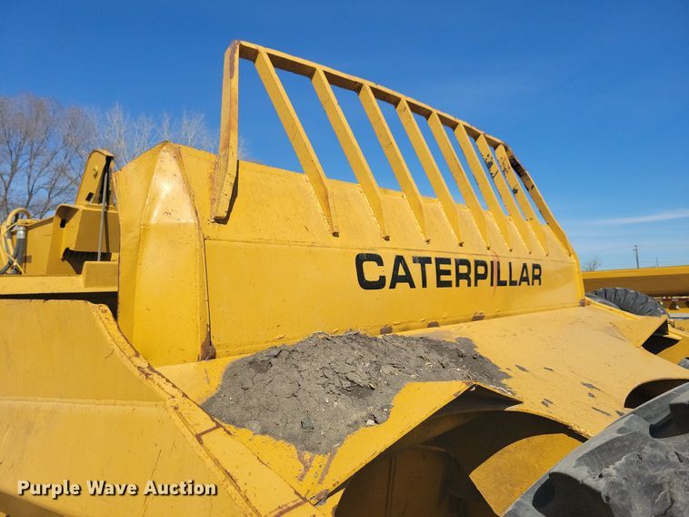 image for item DG0422 Caterpillar 463F scraper
