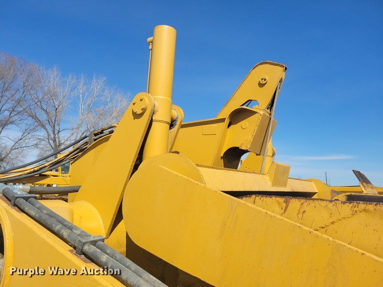 image for item DG0422 Caterpillar 463F scraper