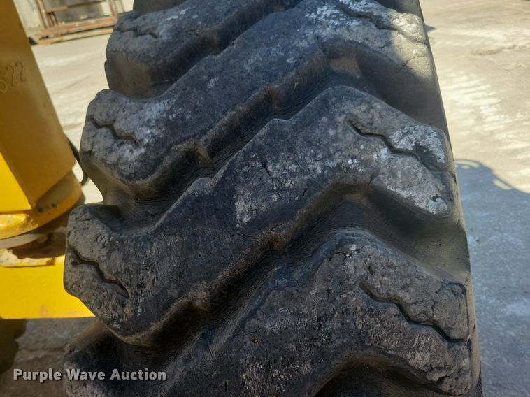 image for item DG0422 Caterpillar 463F scraper