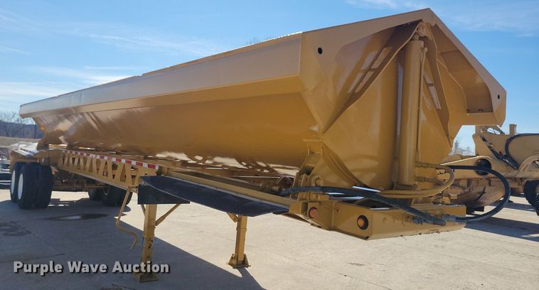 image for item DG0423 2004 Trail King TK60SSD side dump trailer