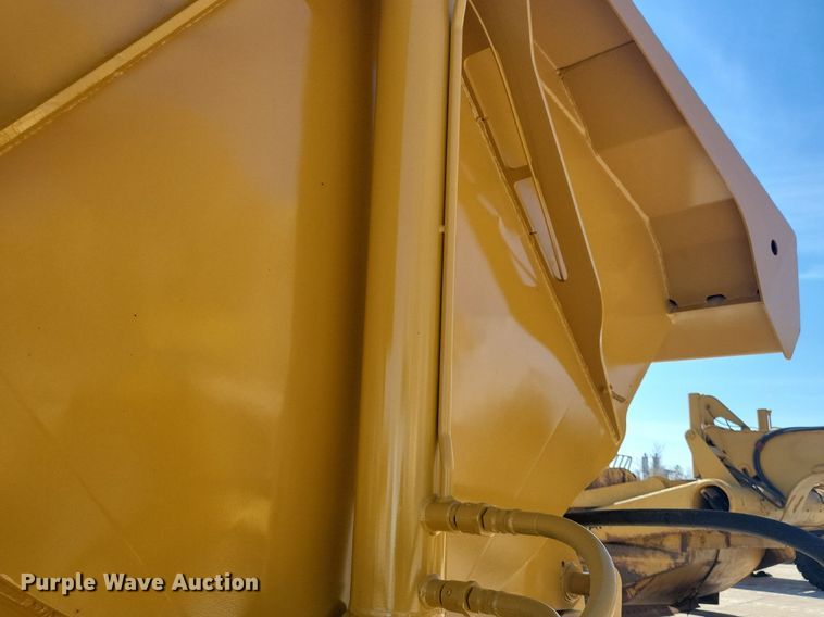 image for item DG0423 2004 Trail King TK60SSD side dump trailer