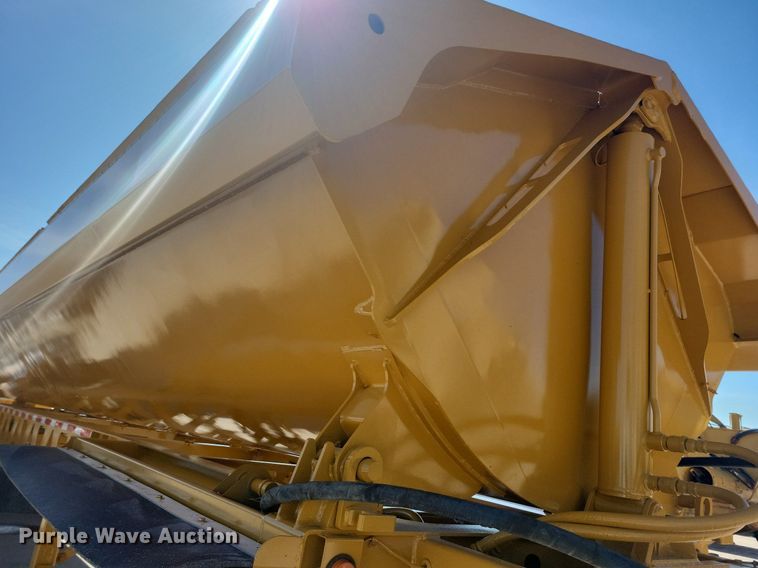 image for item DG0423 2004 Trail King TK60SSD side dump trailer