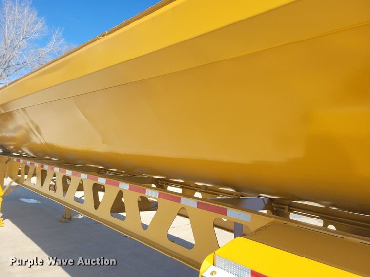 image for item DG0423 2004 Trail King TK60SSD side dump trailer