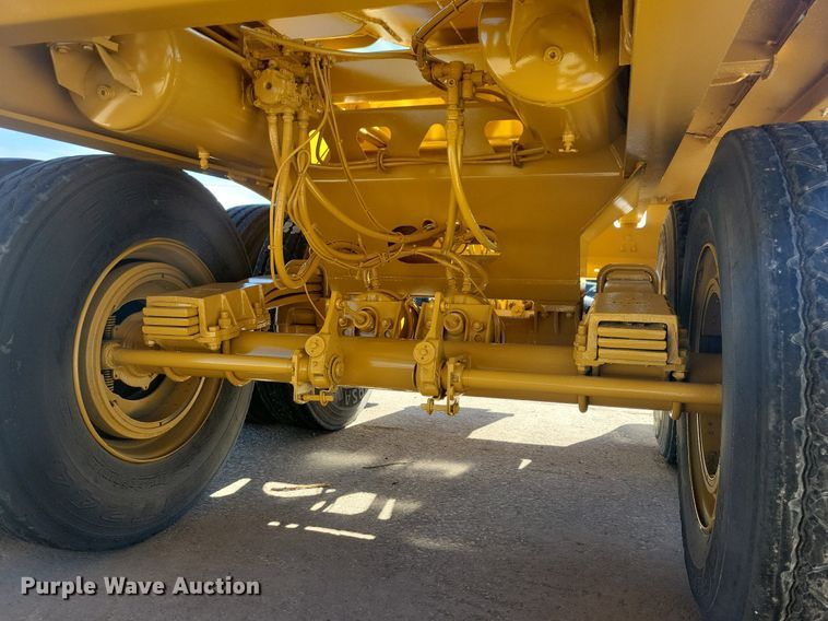 image for item DG0423 2004 Trail King TK60SSD side dump trailer