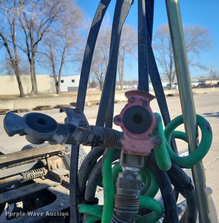 image for item DG0424 1994 Mack CH613 semi truck