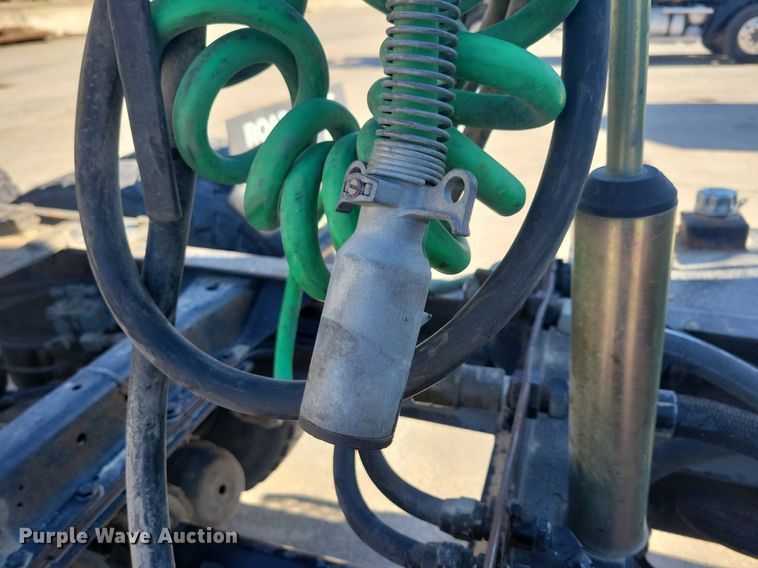 image for item DG0424 1994 Mack CH613 semi truck