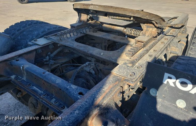 image for item DG0424 1994 Mack CH613 semi truck