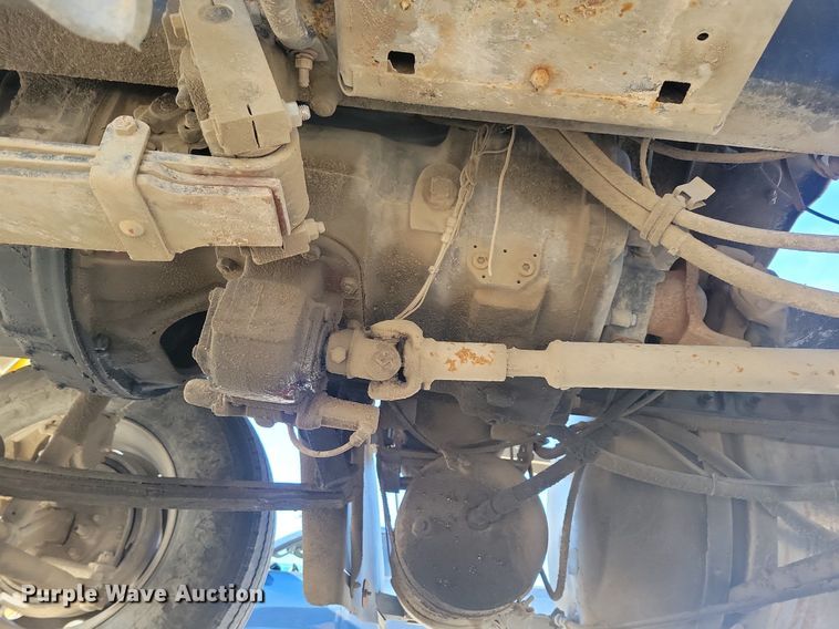 image for item DG0424 1994 Mack CH613 semi truck