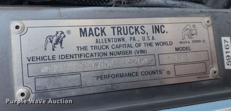 image for item DG0424 1994 Mack CH613 semi truck