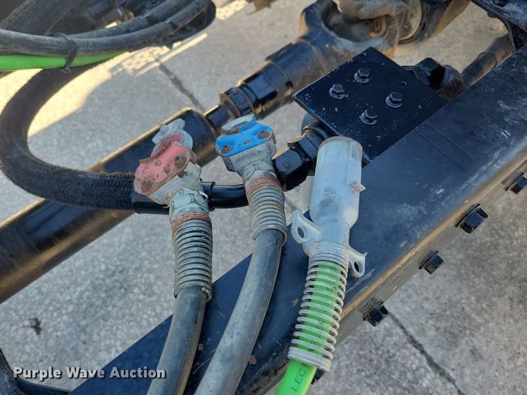 image for item DG0425 1994 Mack CH613 semi truck