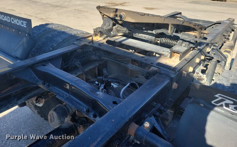 image for item DG0425 1994 Mack CH613 semi truck