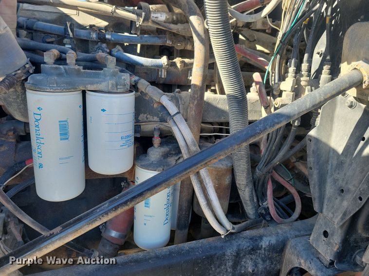 image for item DG0425 1994 Mack CH613 semi truck