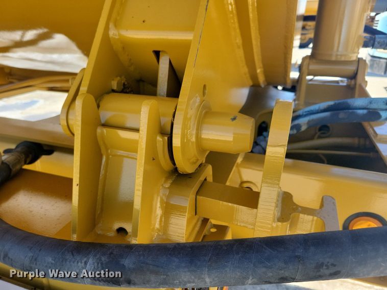 image for item DG0426 2004 Trail King TK60SSD side dump trailer