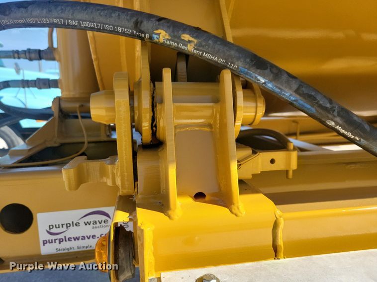 image for item DG0426 2004 Trail King TK60SSD side dump trailer