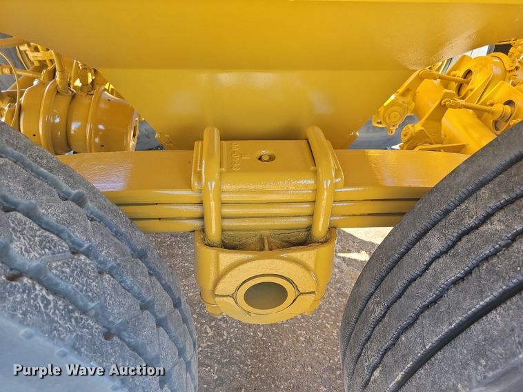 image for item DG0426 2004 Trail King TK60SSD side dump trailer