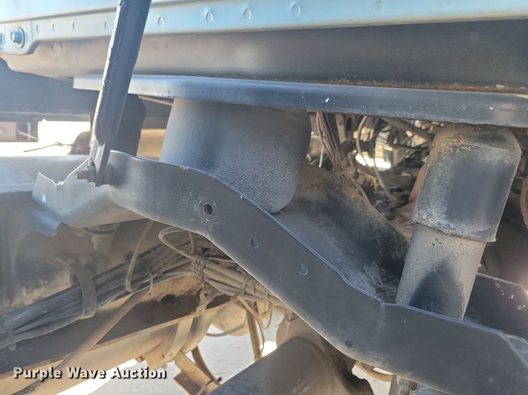 image for item DG0427 1993 Mack CL713 semi truck