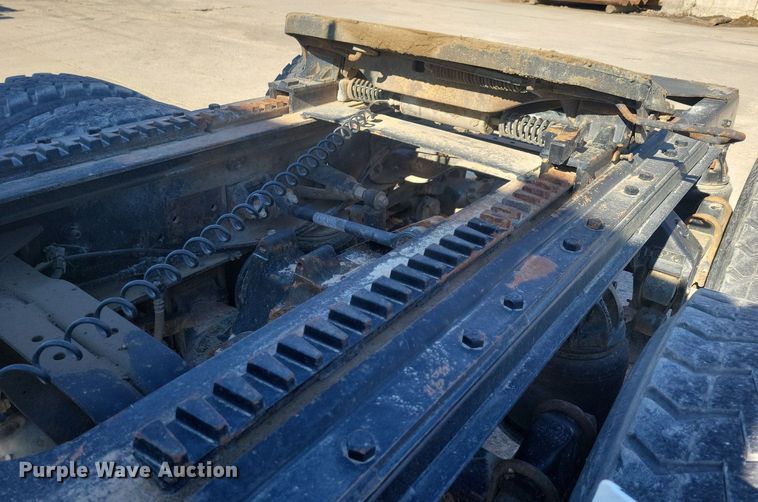 image for item DG0427 1993 Mack CL713 semi truck