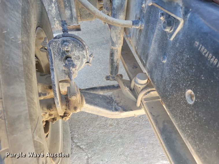 image for item DG0427 1993 Mack CL713 semi truck