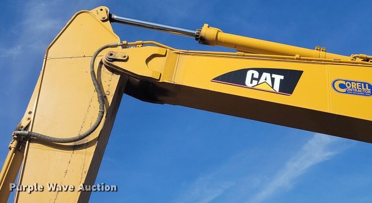 image for item DG0428 2000 Caterpillar 365BL excavator