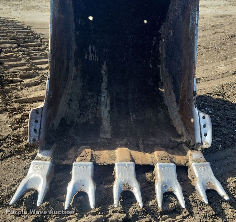 image for item DG0428 2000 Caterpillar 365BL excavator