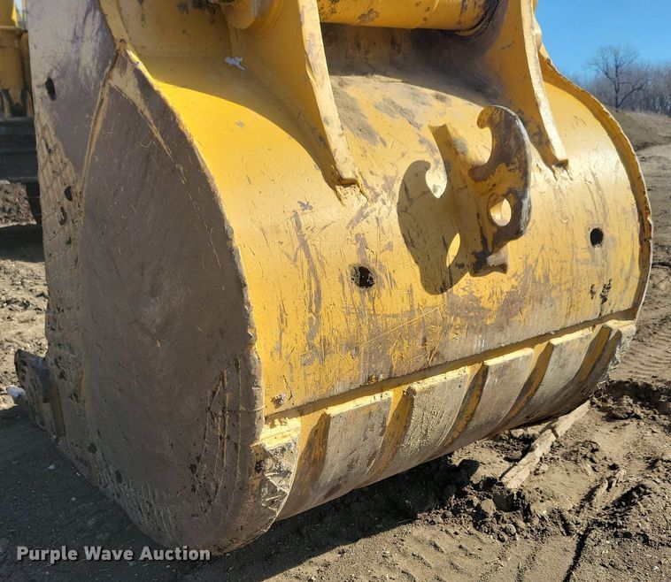 image for item DG0428 2000 Caterpillar 365BL excavator