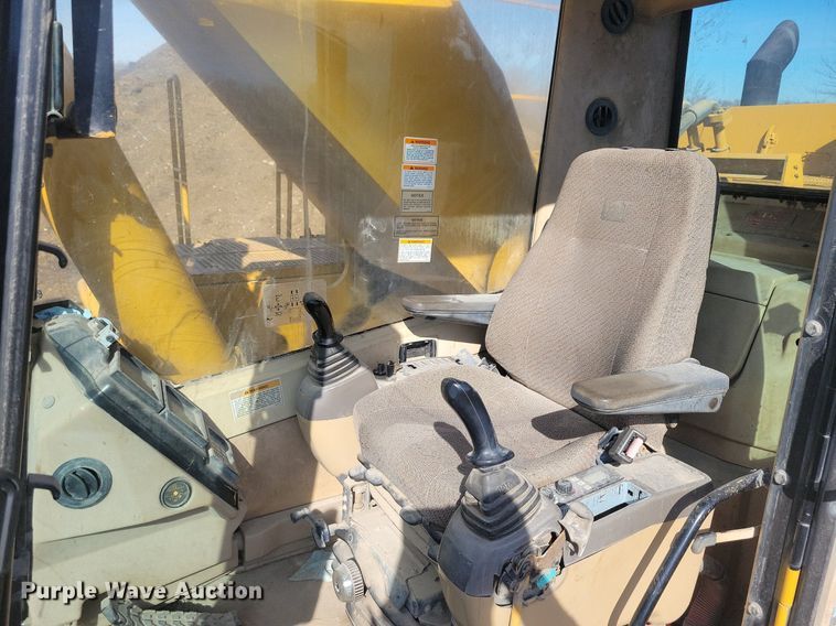 image for item DG0428 2000 Caterpillar 365BL excavator