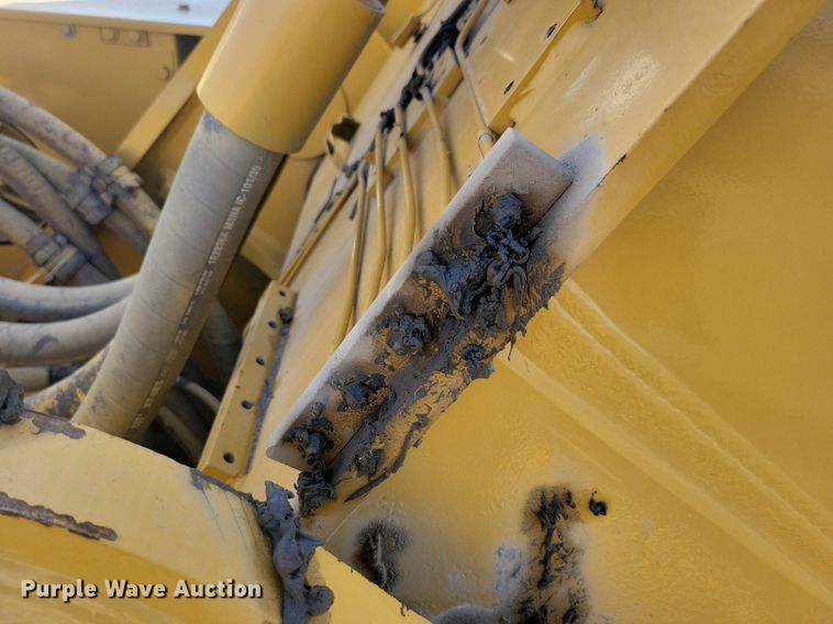 image for item DG0428 2000 Caterpillar 365BL excavator