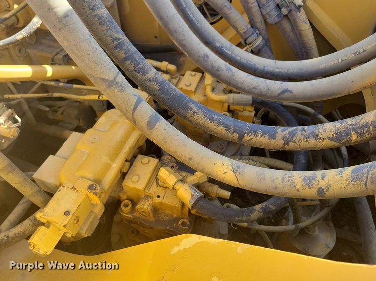 image for item DG0428 2000 Caterpillar 365BL excavator