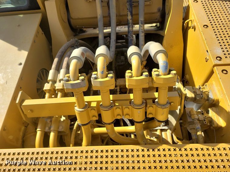 image for item DG0428 2000 Caterpillar 365BL excavator