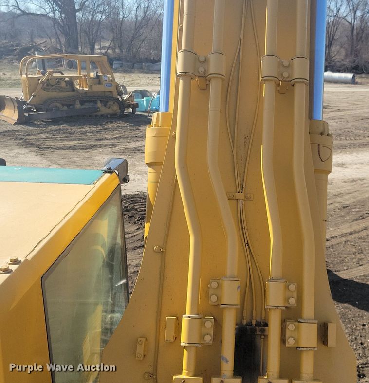 image for item DG0428 2000 Caterpillar 365BL excavator