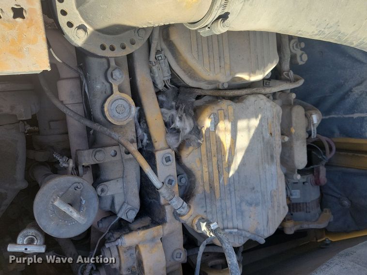 image for item DG0428 2000 Caterpillar 365BL excavator