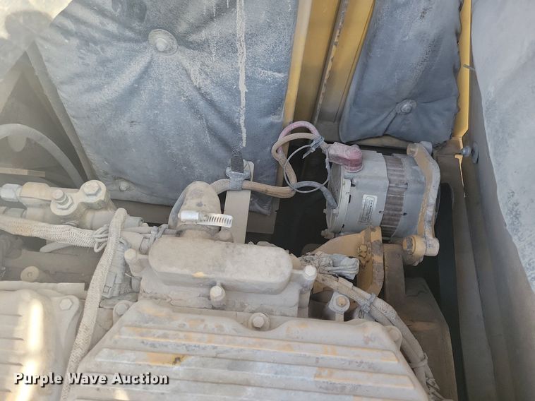 image for item DG0428 2000 Caterpillar 365BL excavator