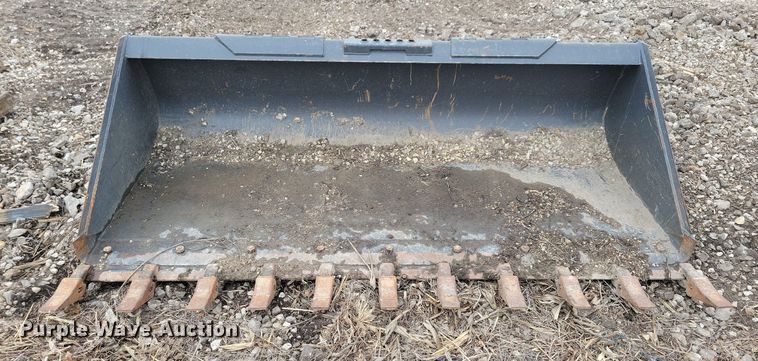 image for item DG0433 CNH skid steer bucket