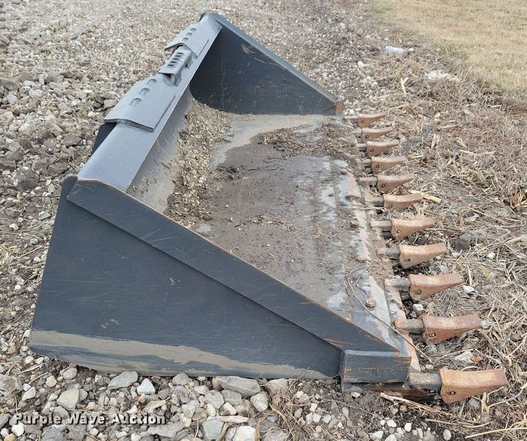 image for item DG0433 CNH skid steer bucket