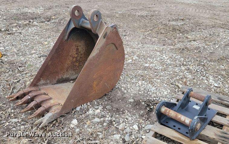 image for item DG0434 Case backhoe bucket