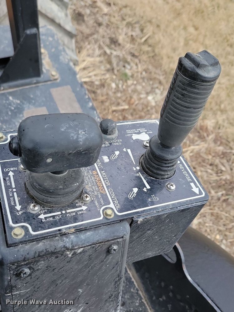 image for item DG0436 2008 Astec RT1160 trencher