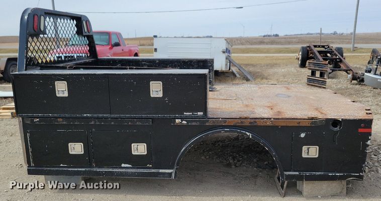 image for item DG0437 Knapheide flatbed